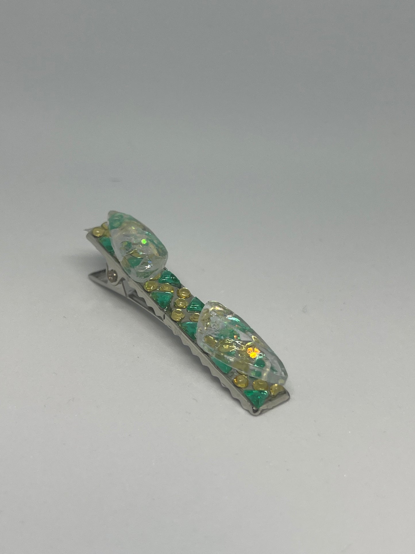 キラキラピン留め