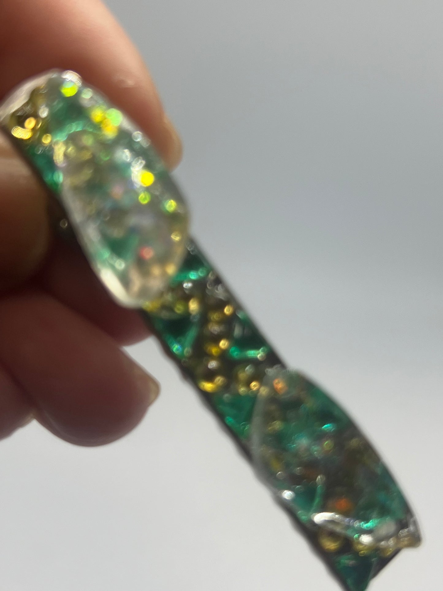 キラキラピン留め